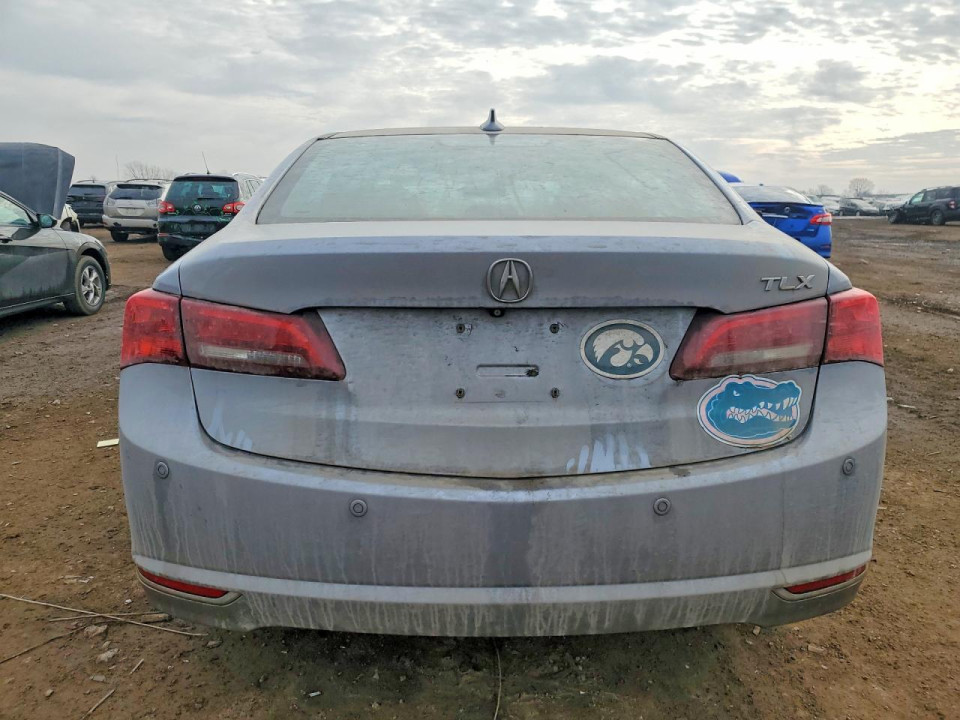 Acura TLX 2015 з аукціону Copart