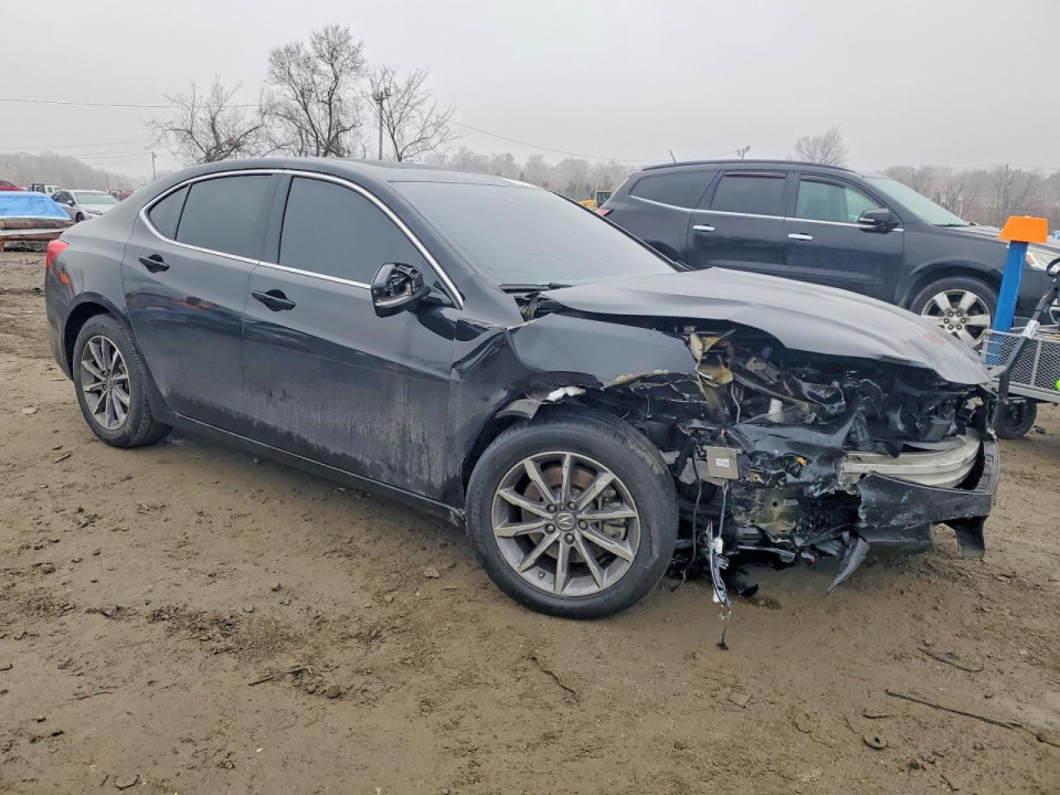 Acura TLX 2018 з аукціону Copart