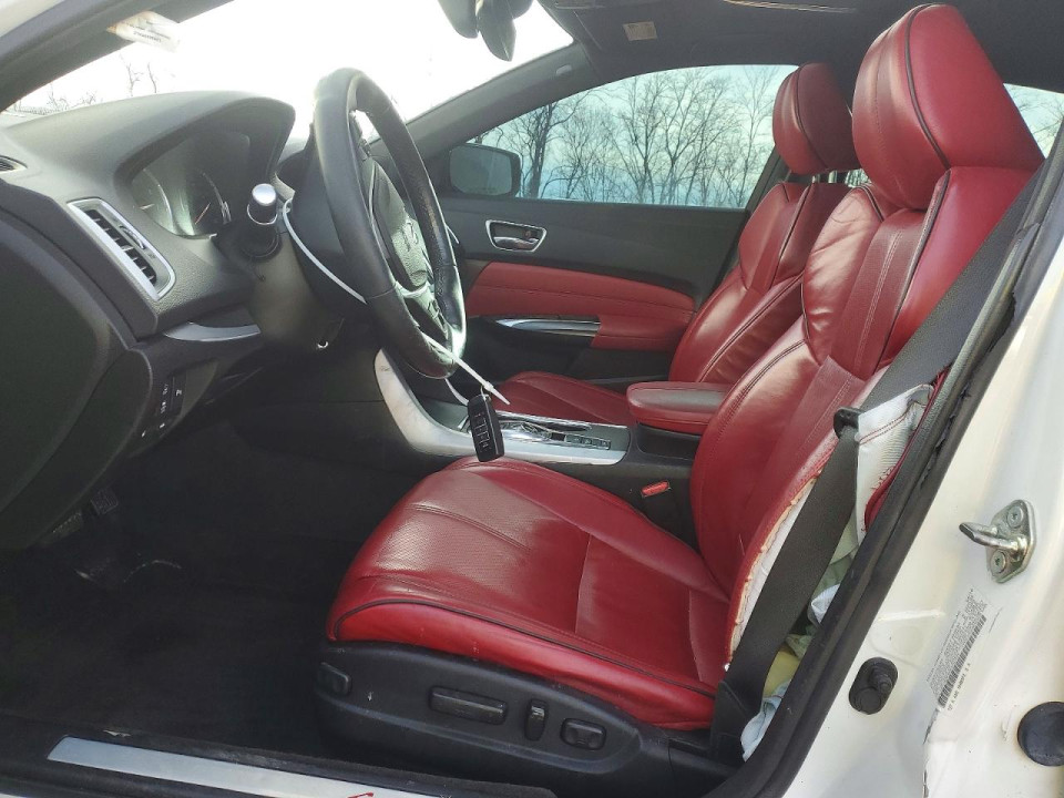 Acura TLX 2019 з аукціону Copart