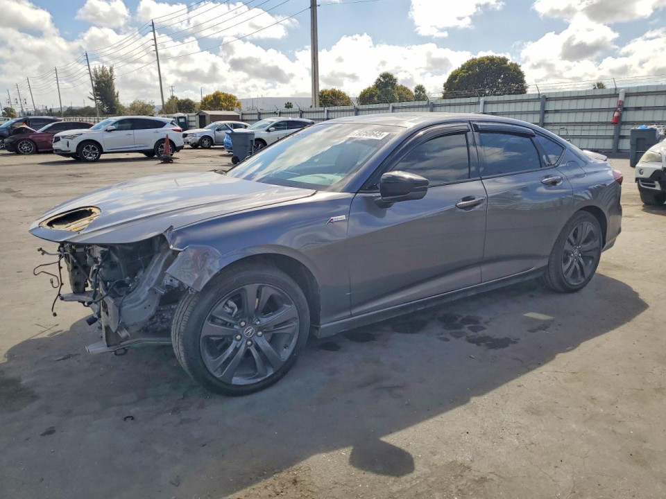 Acura TLX 2023 з аукціону Copart