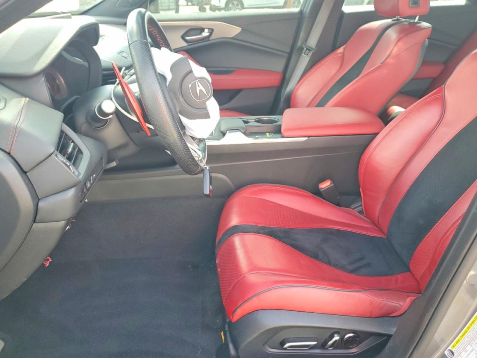Acura TLX 2023 з аукціону Copart
