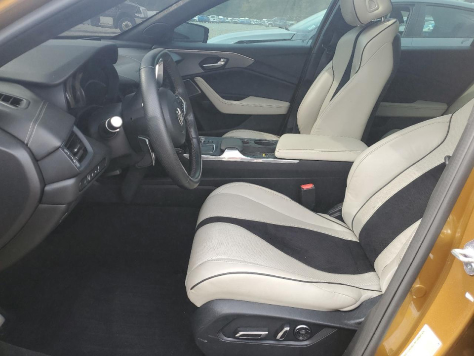 Acura TLX 2022 з аукціону Copart