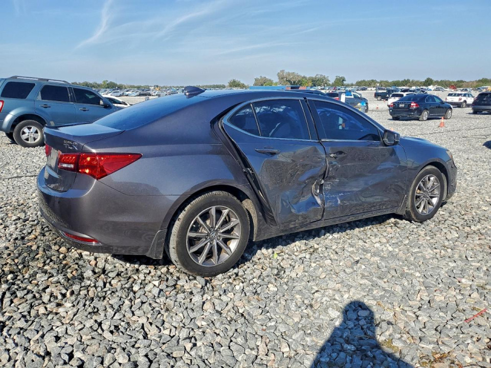Acura TLX 2020 з аукціону Copart