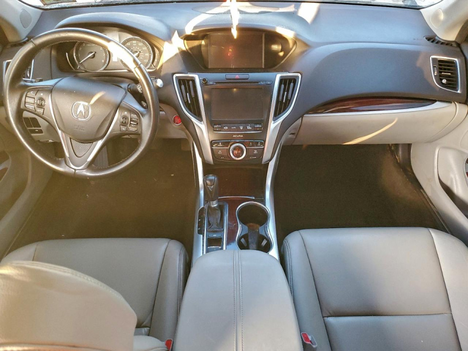 Acura TLX 2016 з аукціону Copart