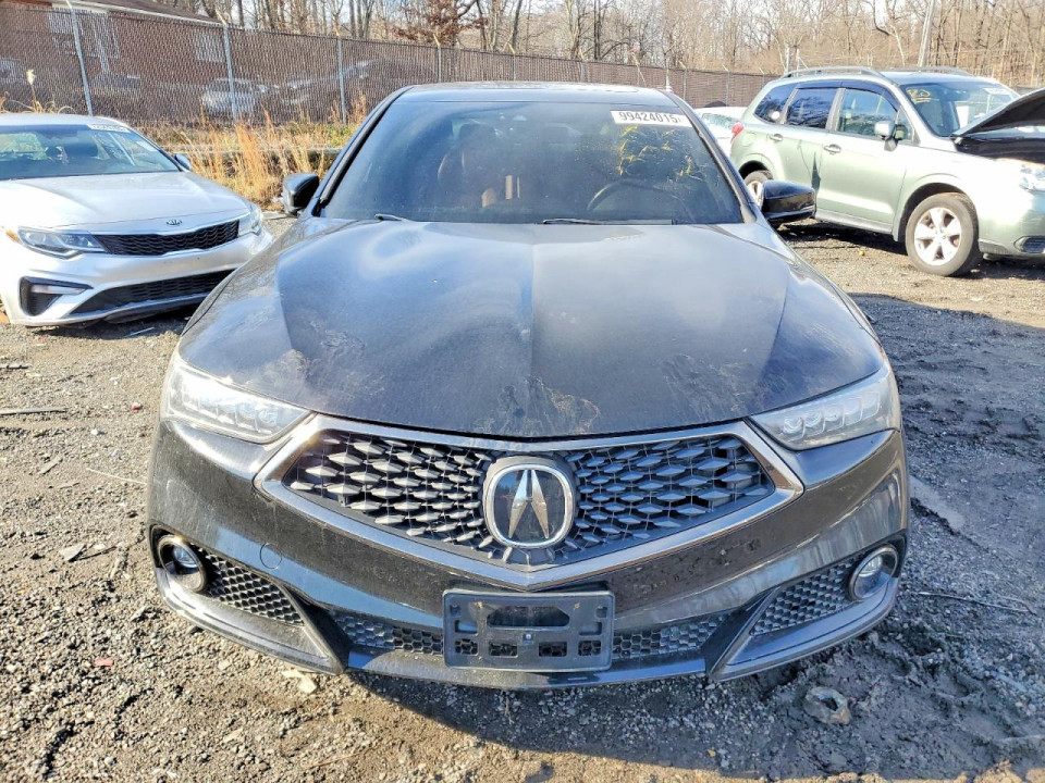 Acura TLX 2018 з аукціону Copart