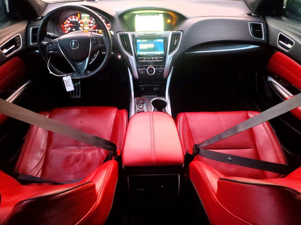 Acura TLX 2018 з аукціону Copart