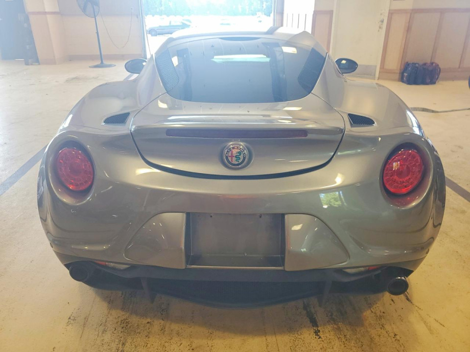 Alfa Romeo 4C 2017 — Copart