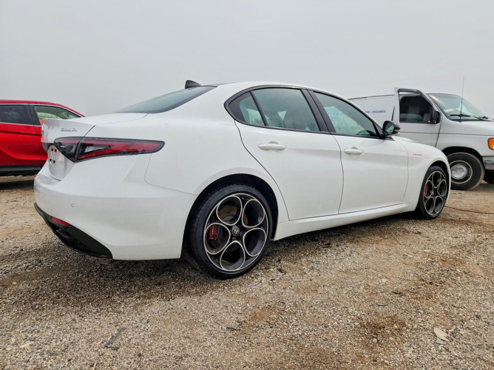 Alfa Romeo GIULIA BASE 2025 — Copart