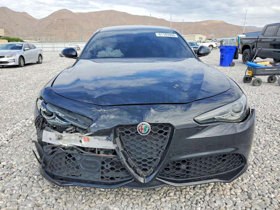 Alfa Romeo GIULIA SUPER 2022 — Copart