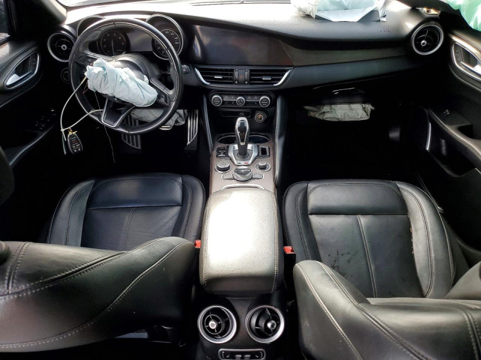 Alfa Romeo GIULIA SUPER 2022 — Copart