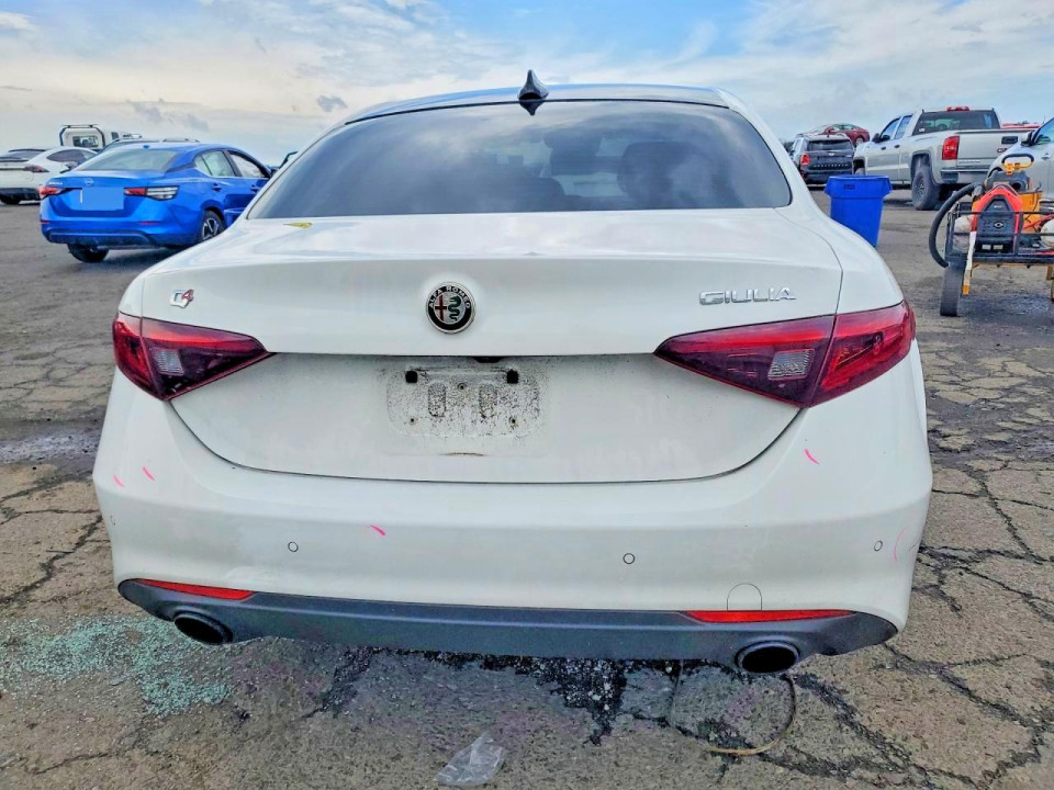 Alfa Romeo GIULIA SUPER 2022 — Copart