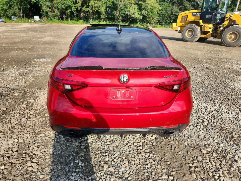 Alfa Romeo GIULIA SUPER 2022 — Copart