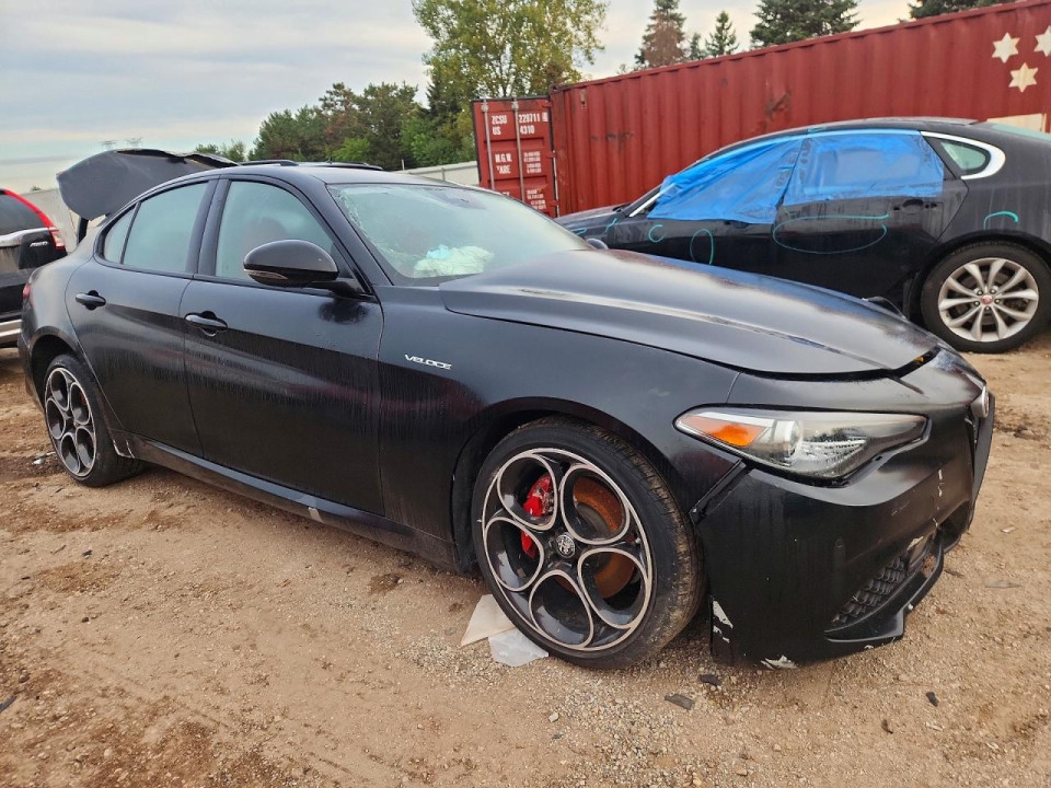 Alfa Romeo GIULIA SUPER 2022 — Copart