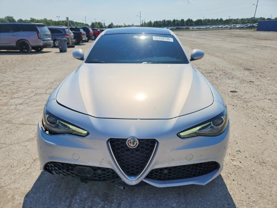 Alfa Romeo GIULIA SUPER 2022 — Copart
