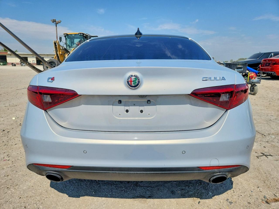 Alfa Romeo GIULIA SUPER 2022 — Copart