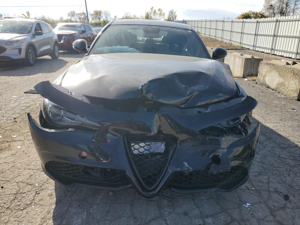 Alfa Romeo GIULIA 2022 — Copart