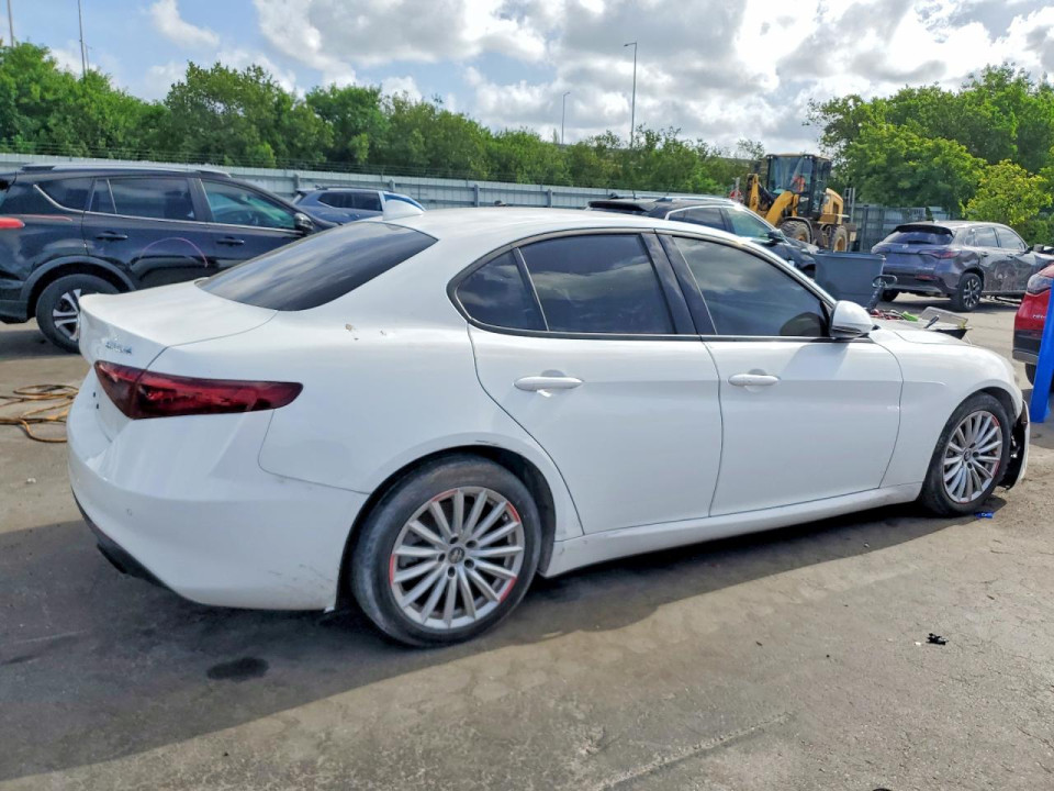 Alfa Romeo GIULIA 2022 — Copart