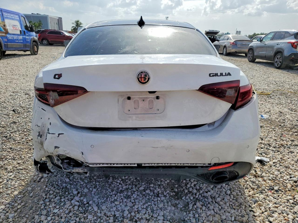 Alfa Romeo GIULIA 2021 — Copart