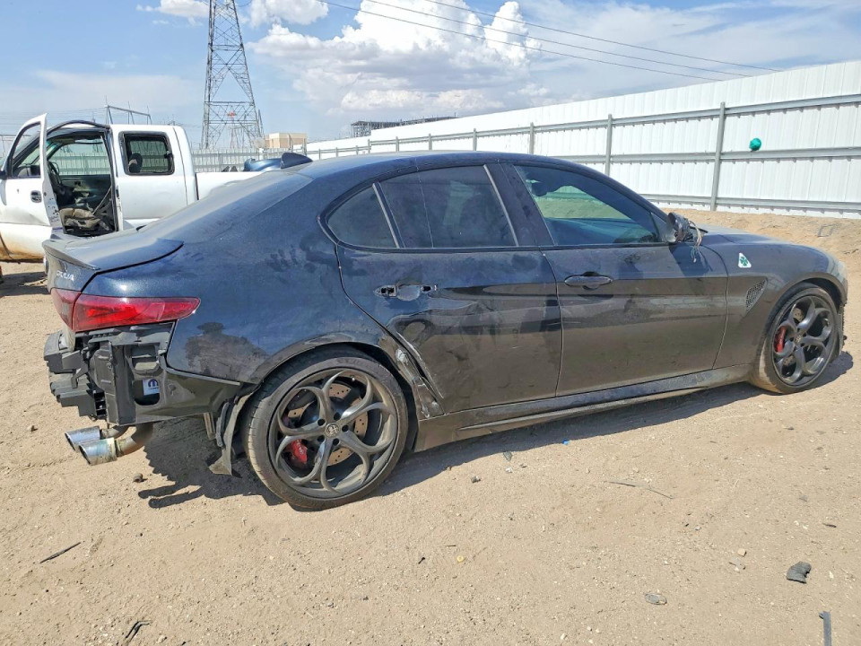 Alfa Romeo GIULIA 2022 — Copart