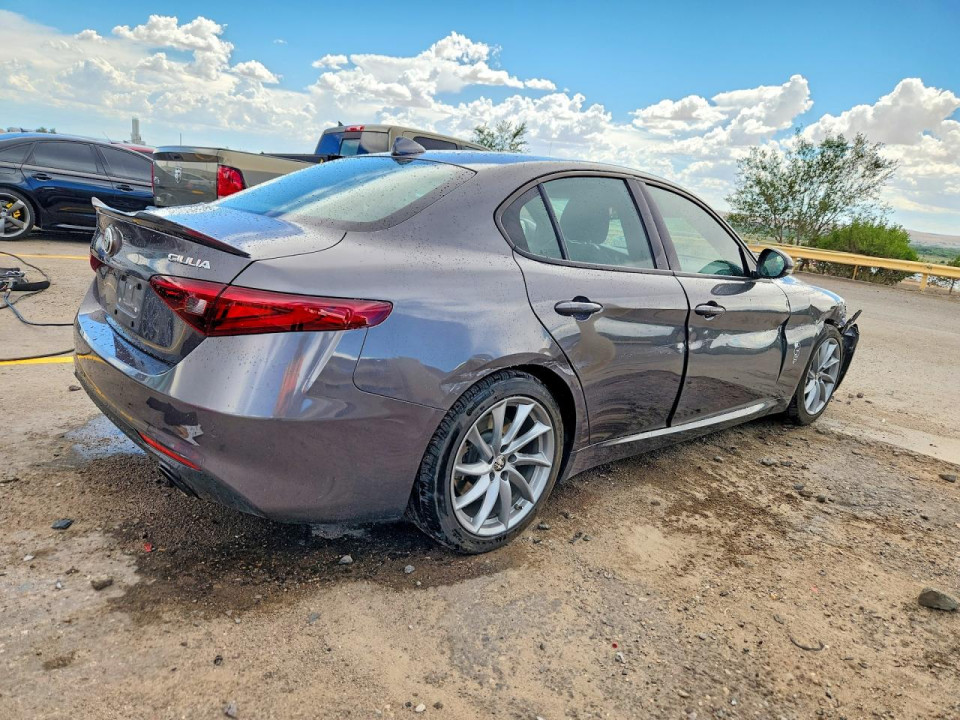 Alfa Romeo GIULIA 2022 — Copart