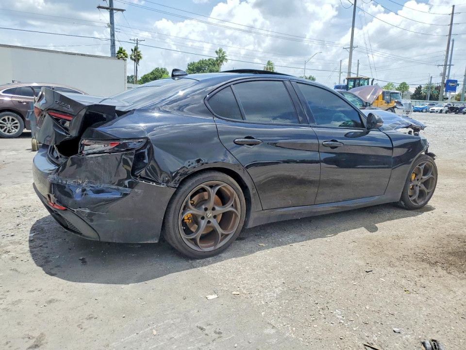 Alfa Romeo GIULIA 2021 — Copart