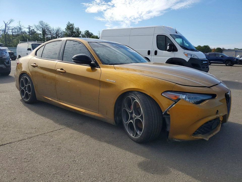 Alfa Romeo GIULIA 2023 — Copart