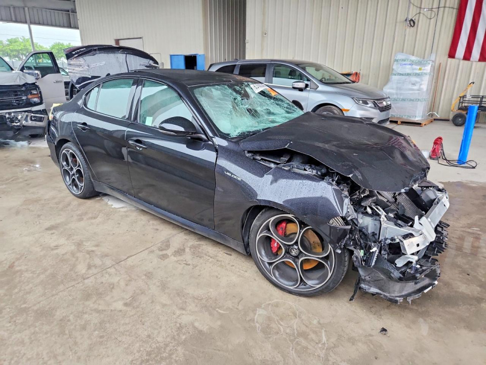 Alfa Romeo GIULIA 2024 — Copart