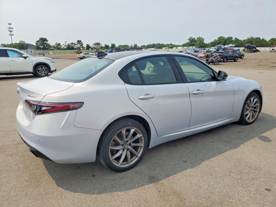 Alfa Romeo GIULIA 2024 — Copart