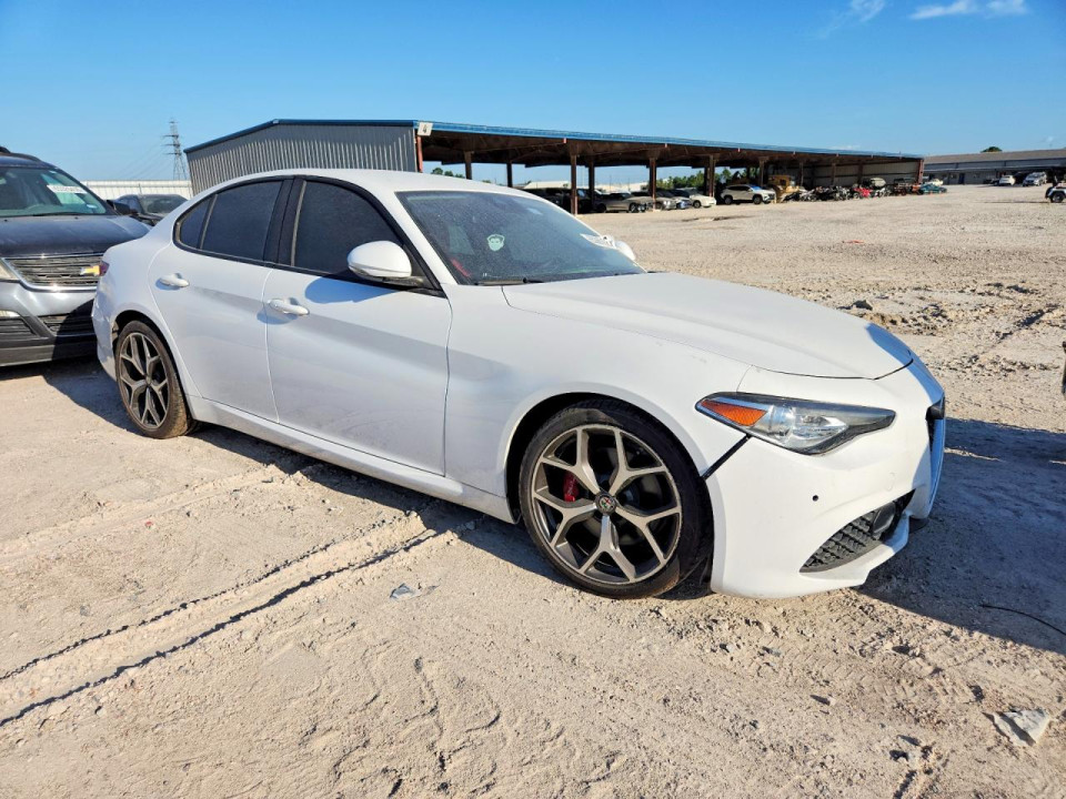 Alfa Romeo GIULIA 2018 — Copart