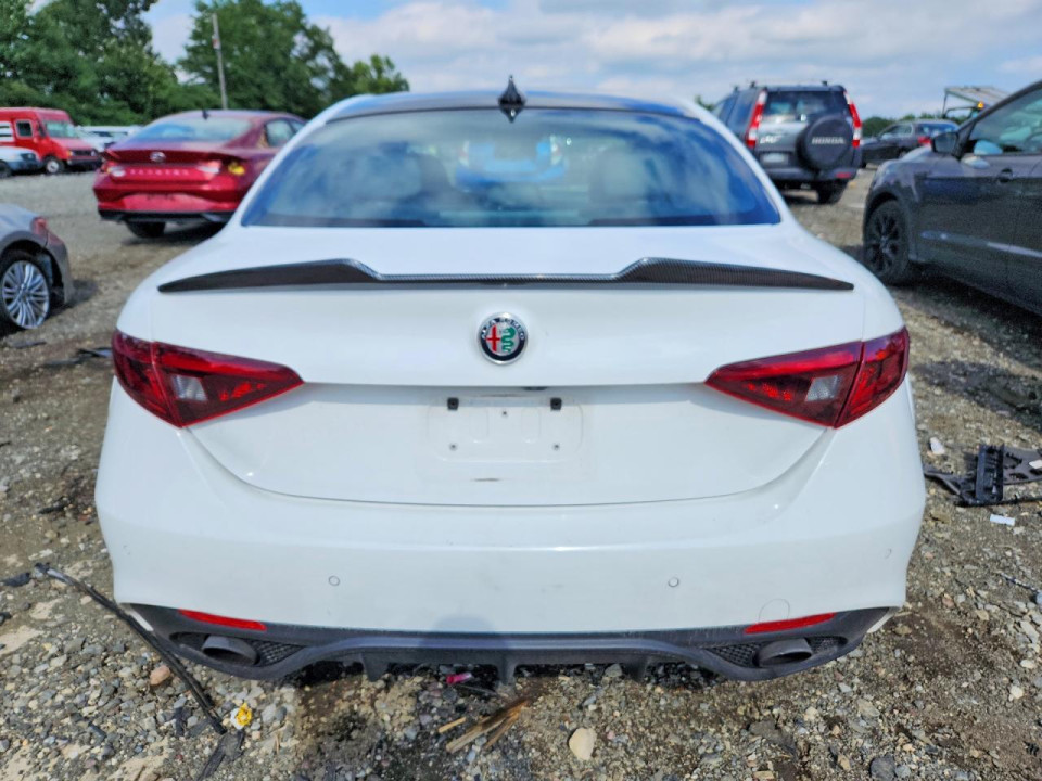Alfa Romeo GIULIA 2022 — Copart