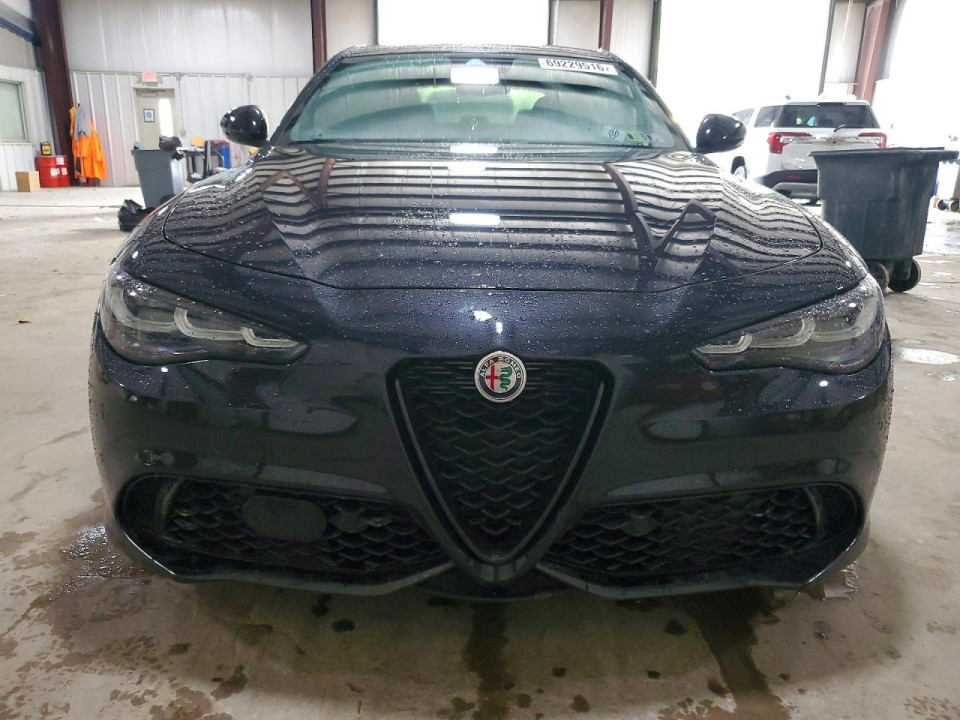Alfa Romeo GIULIA 2024 — Copart