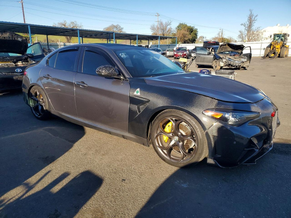 Alfa Romeo GIULIA 2019 — Copart