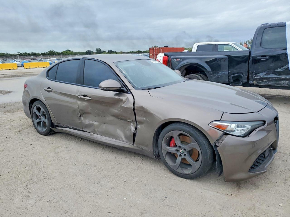 Alfa Romeo GIULIA 2019 — Copart