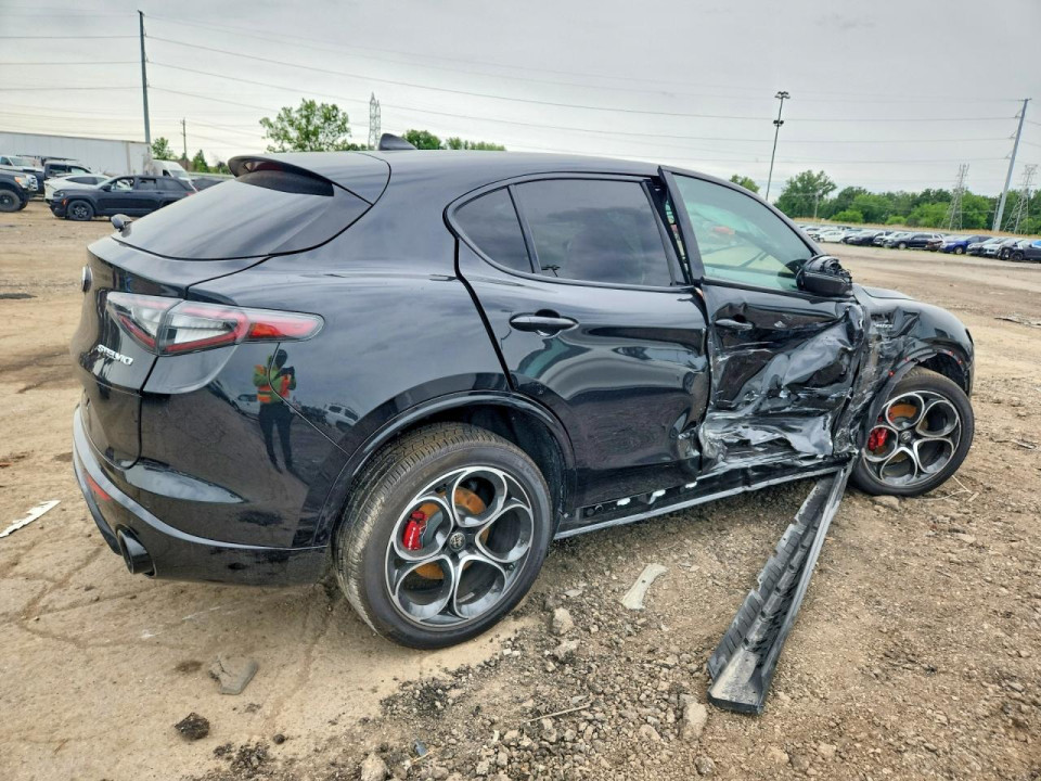 Alfa Romeo STELVIO BASE 2025 — Copart