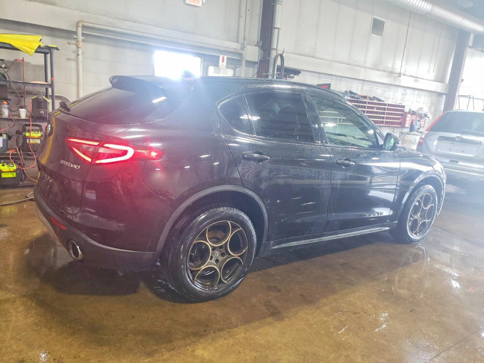 Alfa Romeo STELVIO 2018 — Copart