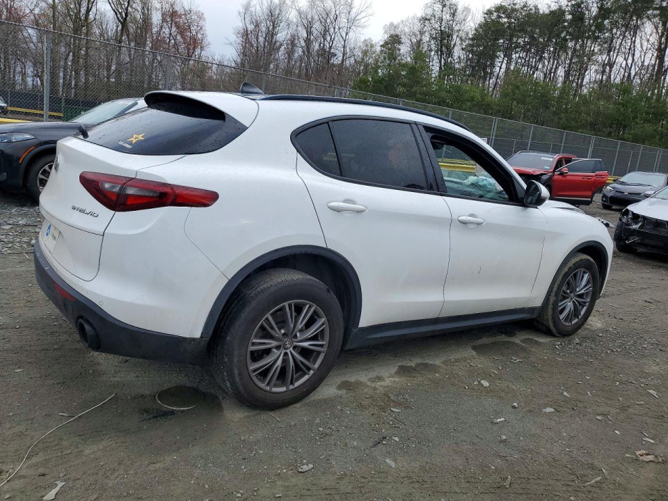 Alfa Romeo STELVIO 2023 — Copart
