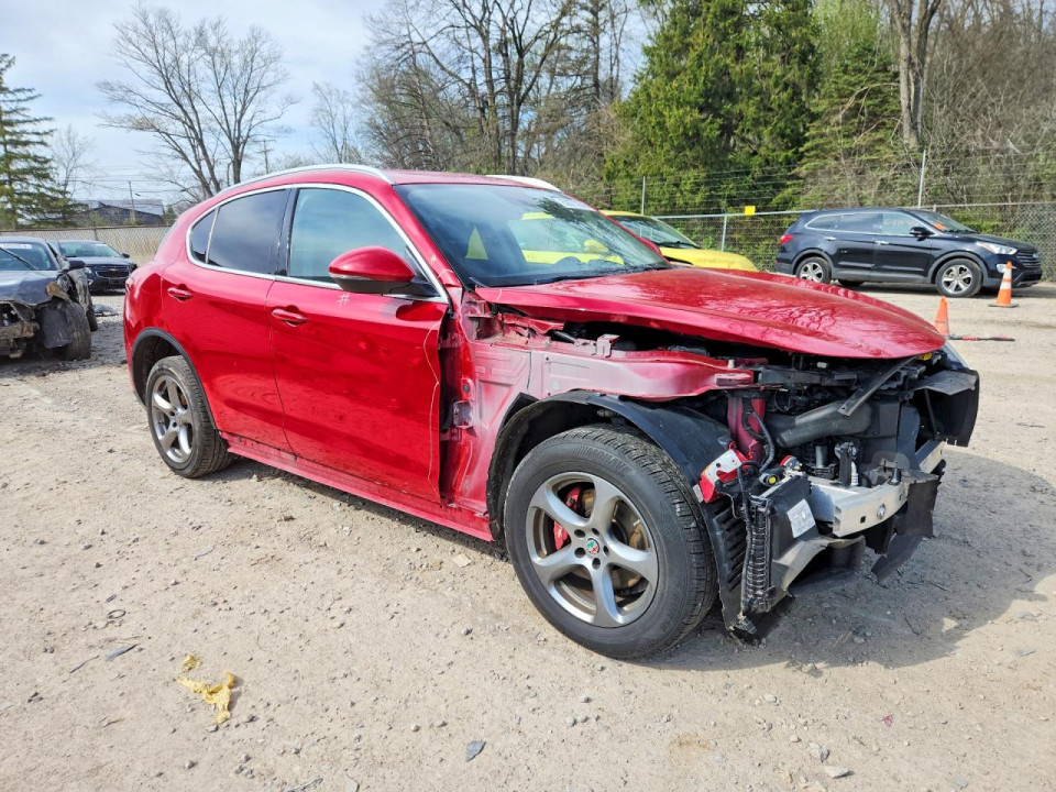 Alfa Romeo STELVIO 2018 — Copart