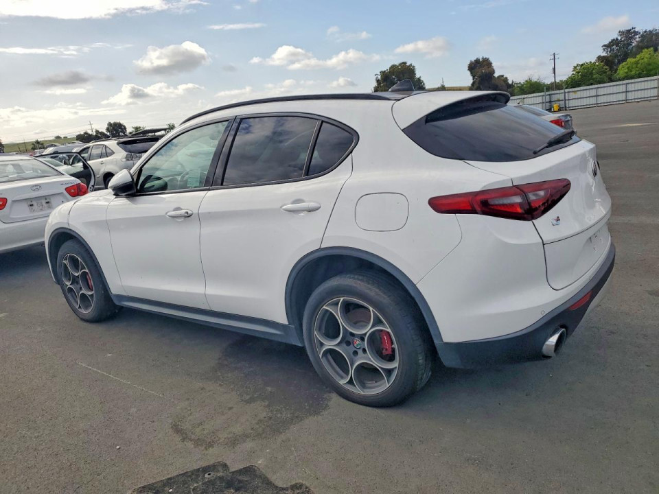 Alfa Romeo STELVIO 2018 — Copart