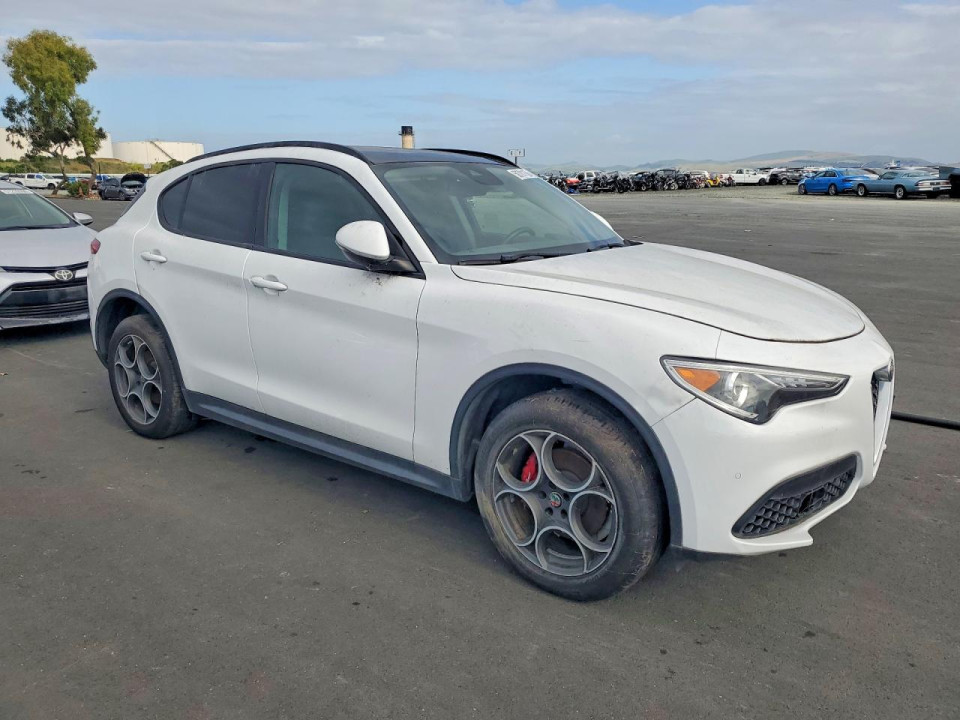 Alfa Romeo STELVIO 2018 — Copart