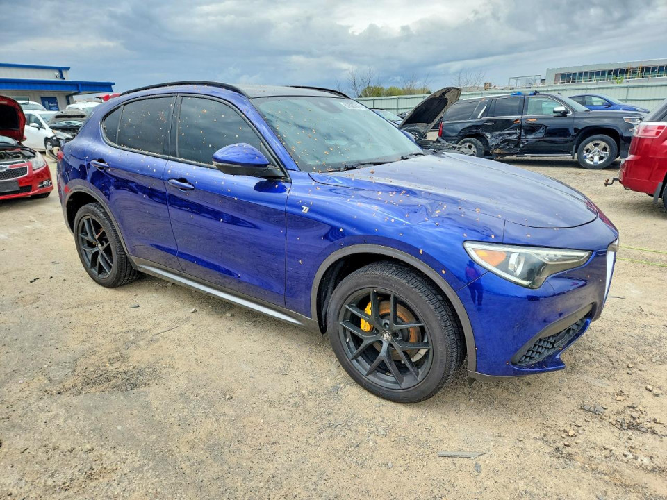 Alfa Romeo STELVIO 2022 — Copart