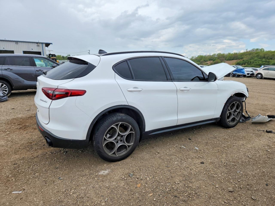 Alfa Romeo STELVIO 2022 — Copart