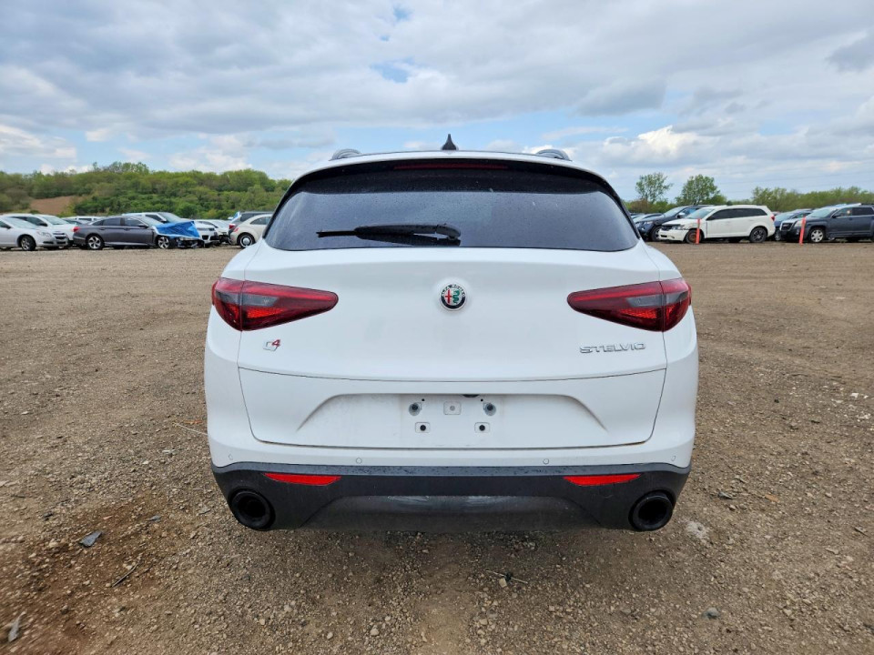 Alfa Romeo STELVIO 2022 — Copart
