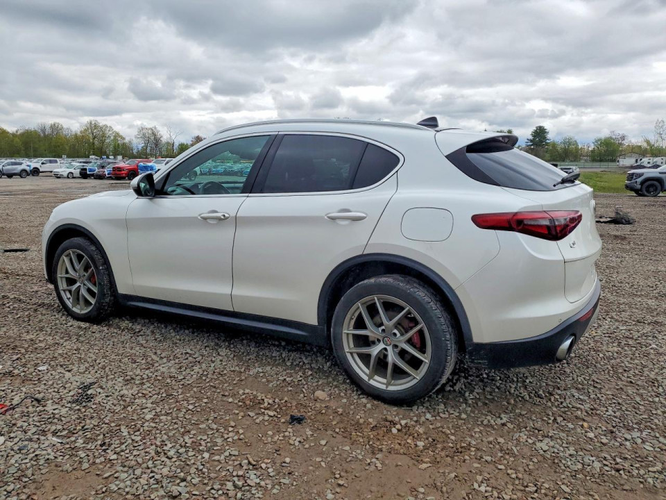Alfa Romeo STELVIO 2018 — Copart
