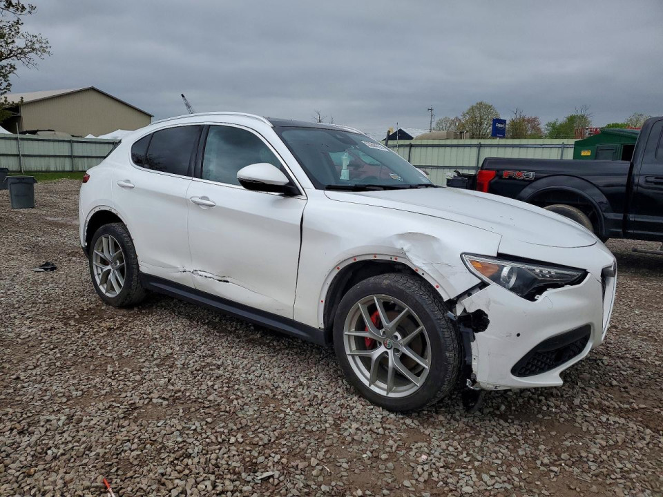 Alfa Romeo STELVIO 2018 — Copart