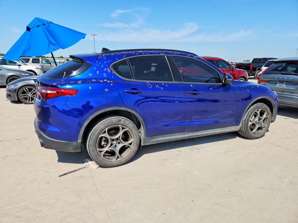 Alfa Romeo STELVIO 2022 — Copart