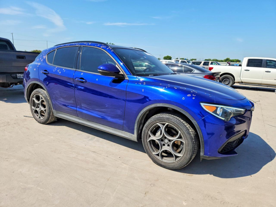 Alfa Romeo STELVIO 2022 — Copart