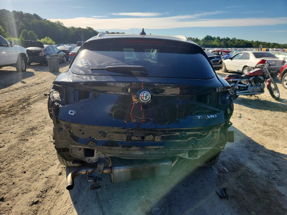 Alfa Romeo STELVIO 2018 — Copart
