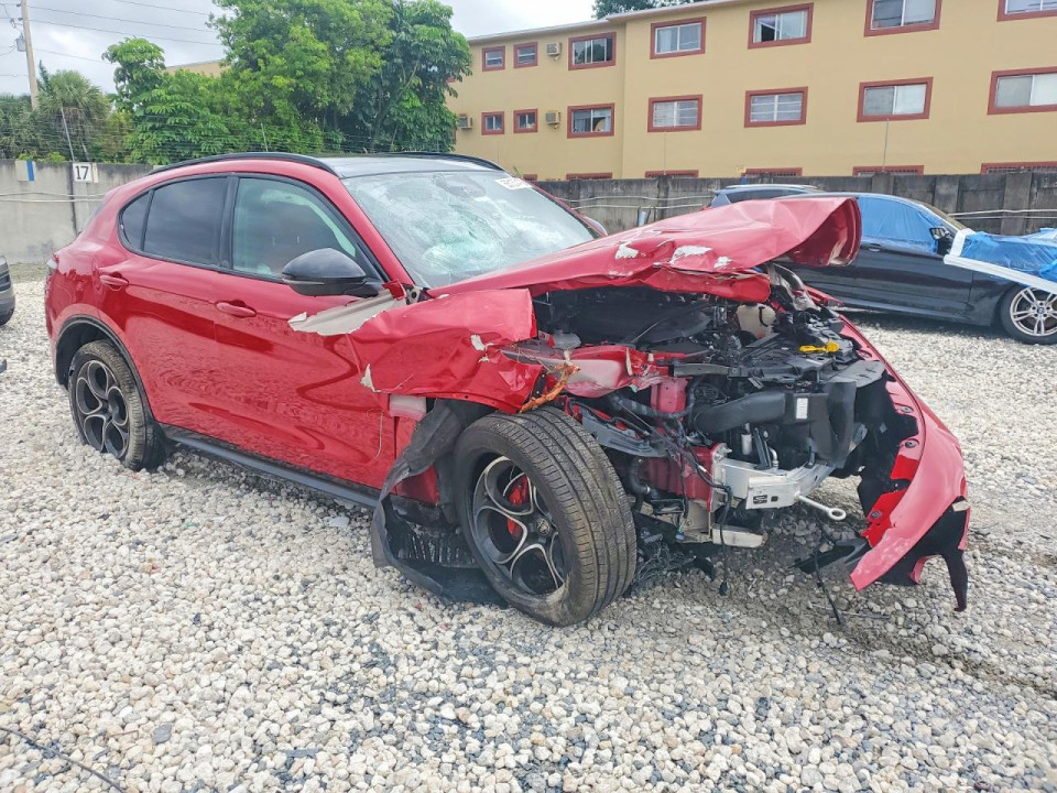 Alfa Romeo STELVIO 2025 — Copart