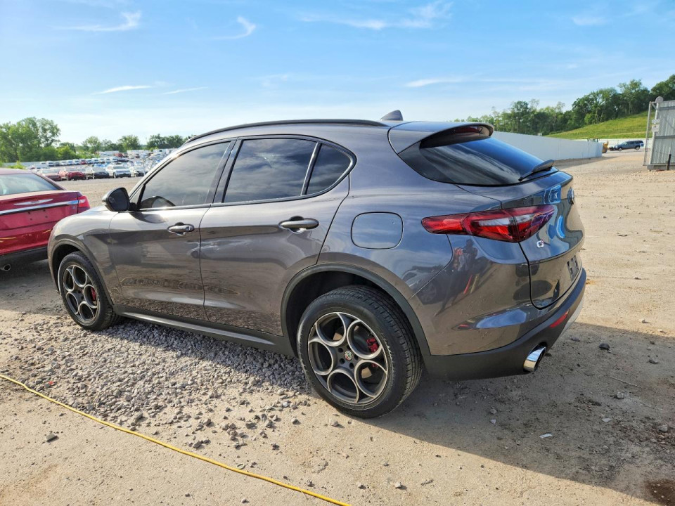 Alfa Romeo STELVIO 2018 — Copart