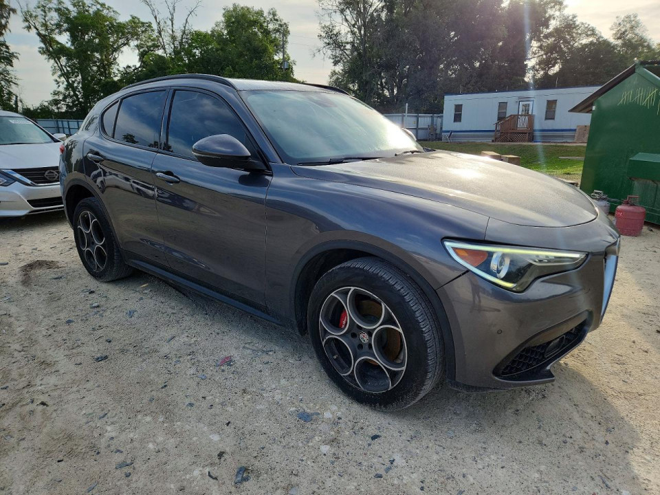Alfa Romeo STELVIO 2018 — Copart